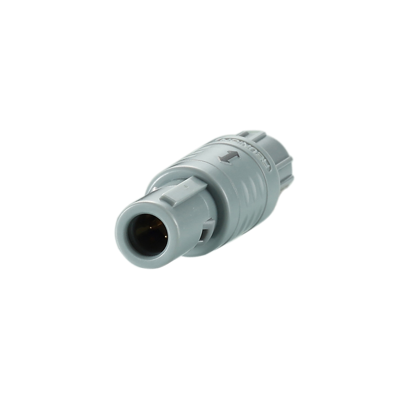 Miniature plastic push pull connector for medical